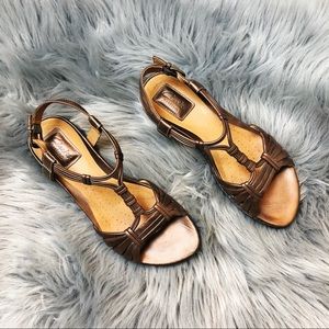 Clark’s Artisan Bronze Leather Sandal Open Toe